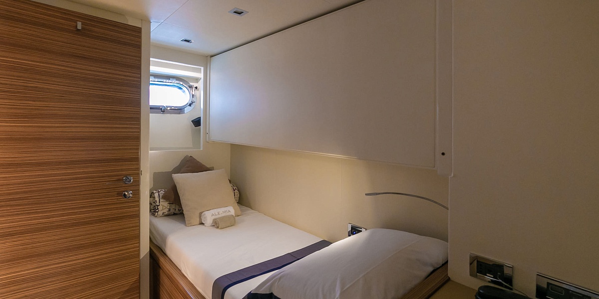 Аренда мега яхты 	Italcraft 105 Alemia В Италии